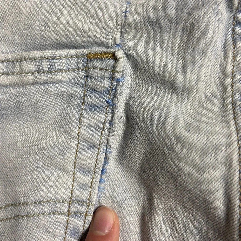 Levi's 502 Jeans Size 36x30 Blue Denim Light Wash Tapered Fit Casual